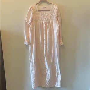 Vintage Vanity Fair Nightgown SZ Large